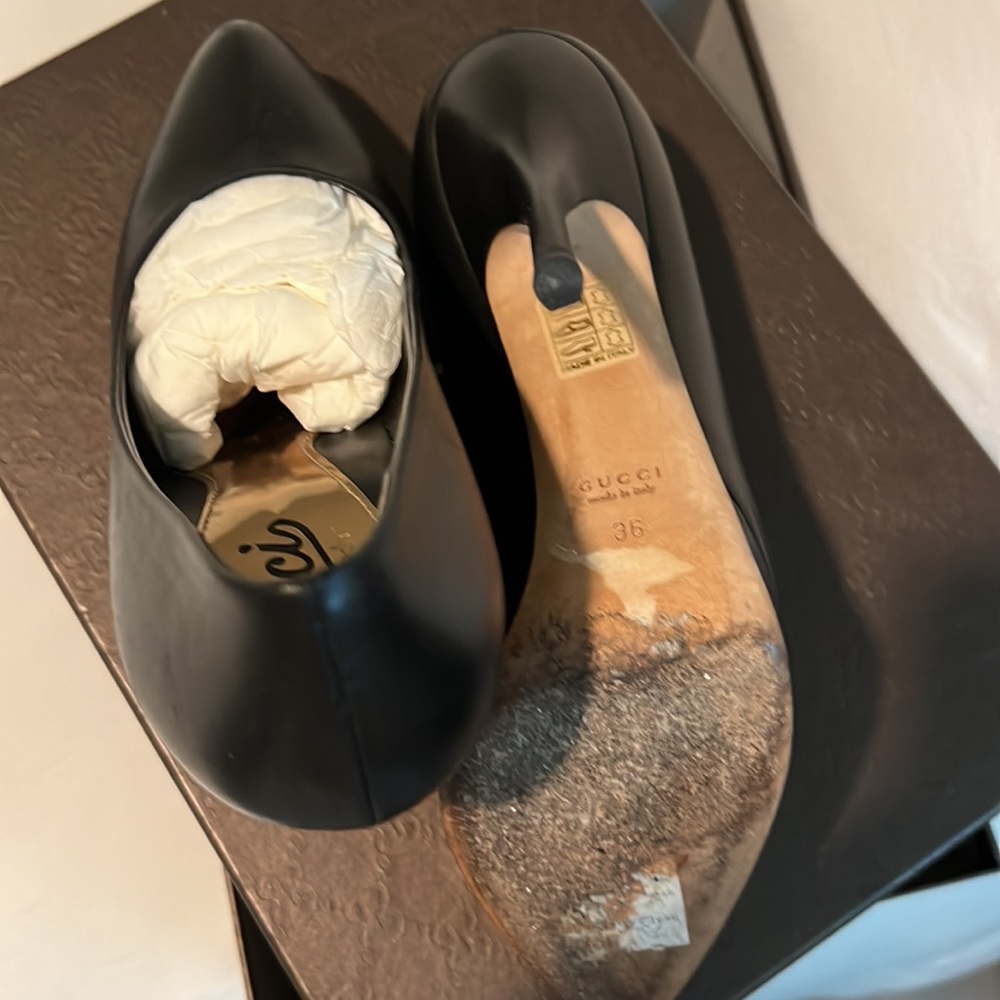 Shoes - Picture 4 of 7